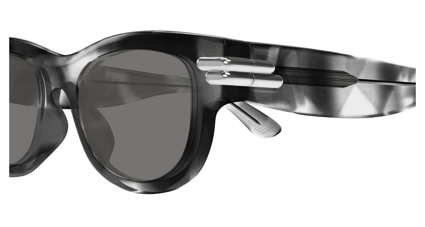 Bottega Veneta BV1323SK 002 52