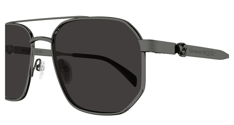 Alexander McQueen AM0458S 001 58